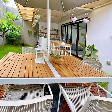 Larisa Homestay Syariah Padalarang Exteriör bild